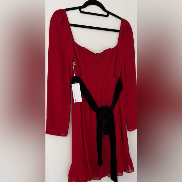 REFORMATION Red Long Sleeve Mini Dress with Black Waist belt - Picture 5 of 7